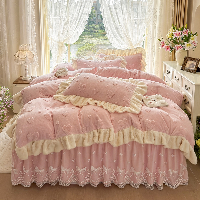 91家纺网 家纺一手货源 找家纺 （总）宜凡家纺 2025新款兔绒提花牛奶绒夹棉床裙四件套