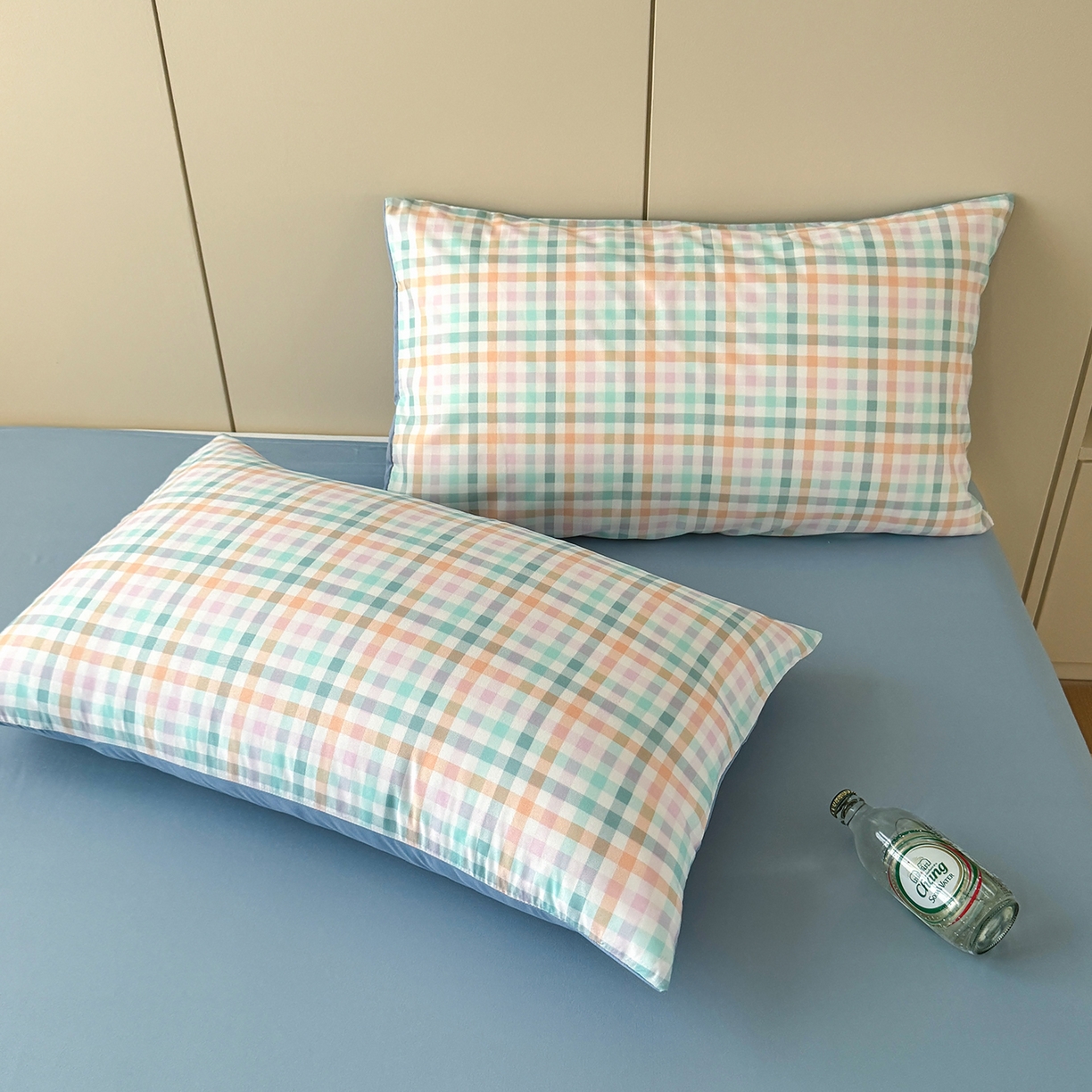 91家纺网 家纺一手货源 找家纺 十一家居 2025年秋冬新款A类亲肤云朵水洗棉无印风四件套-叙境系列 糖果小格+海青蓝