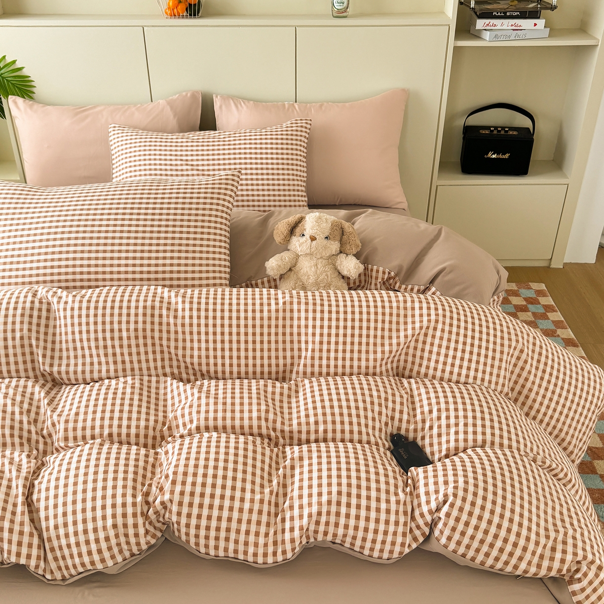 91家纺网 家纺一手货源 找家纺 十一家居 2025年秋冬新款A类亲肤云朵水洗棉无印风四件套-叙境系列 豆沙小格+粉玉