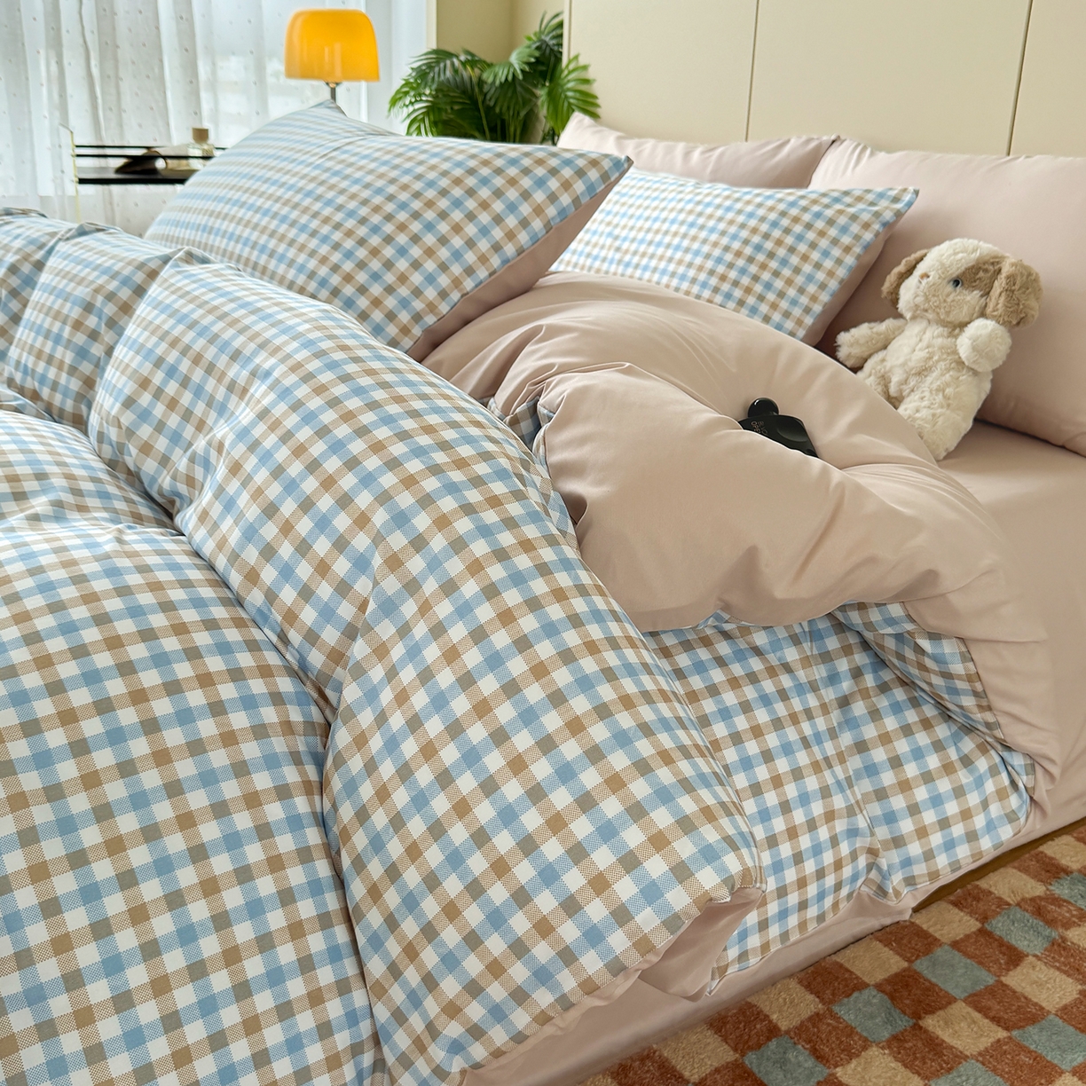 91家纺网 家纺一手货源 找家纺 十一家居 2025年秋冬新款A类亲肤云朵水洗棉无印风四件套-叙境系列 蓝咖小格+咖色