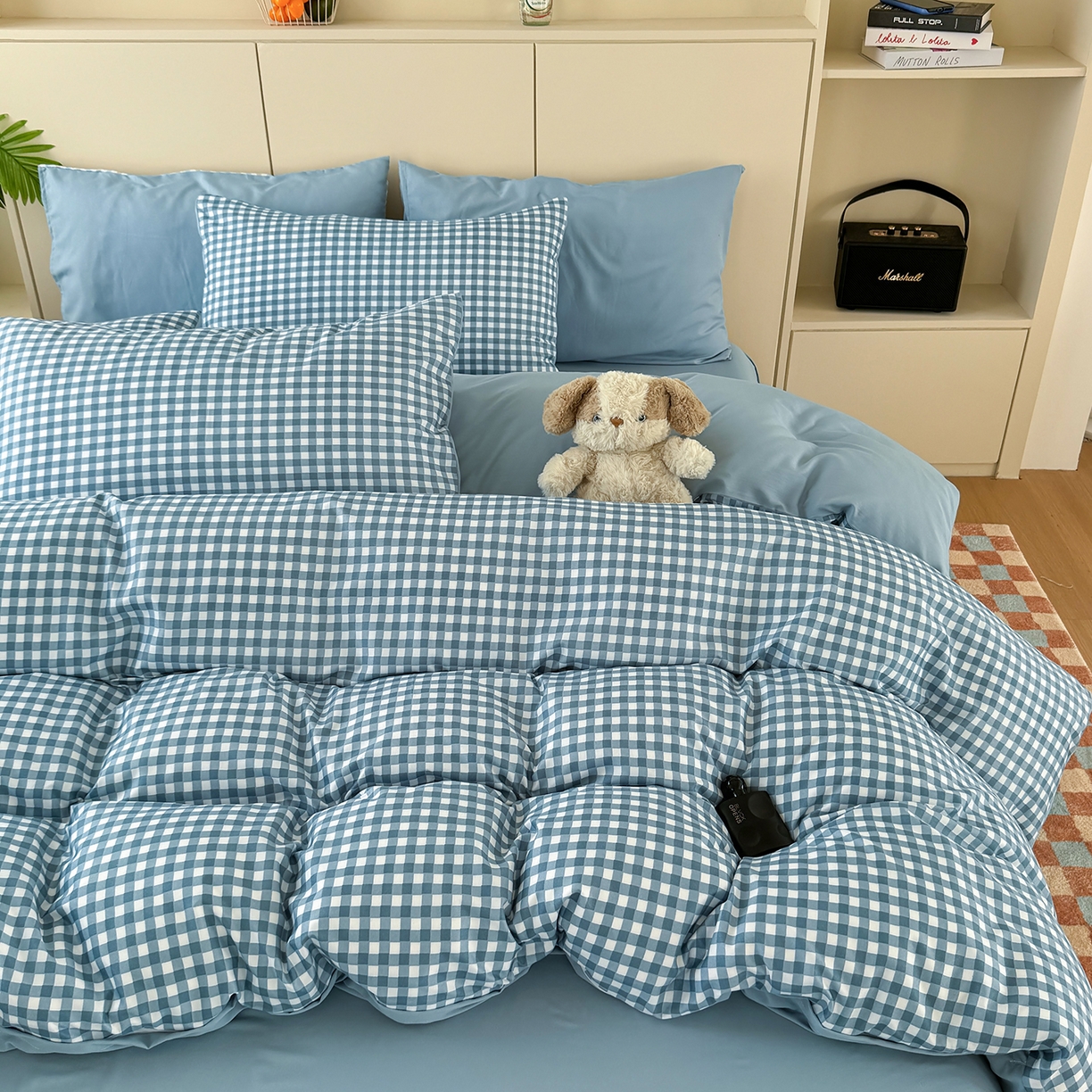 91家纺网 家纺一手货源 找家纺 十一家居 2025年秋冬新款A类亲肤云朵水洗棉无印风四件套-叙境系列 蓝小格+海青蓝