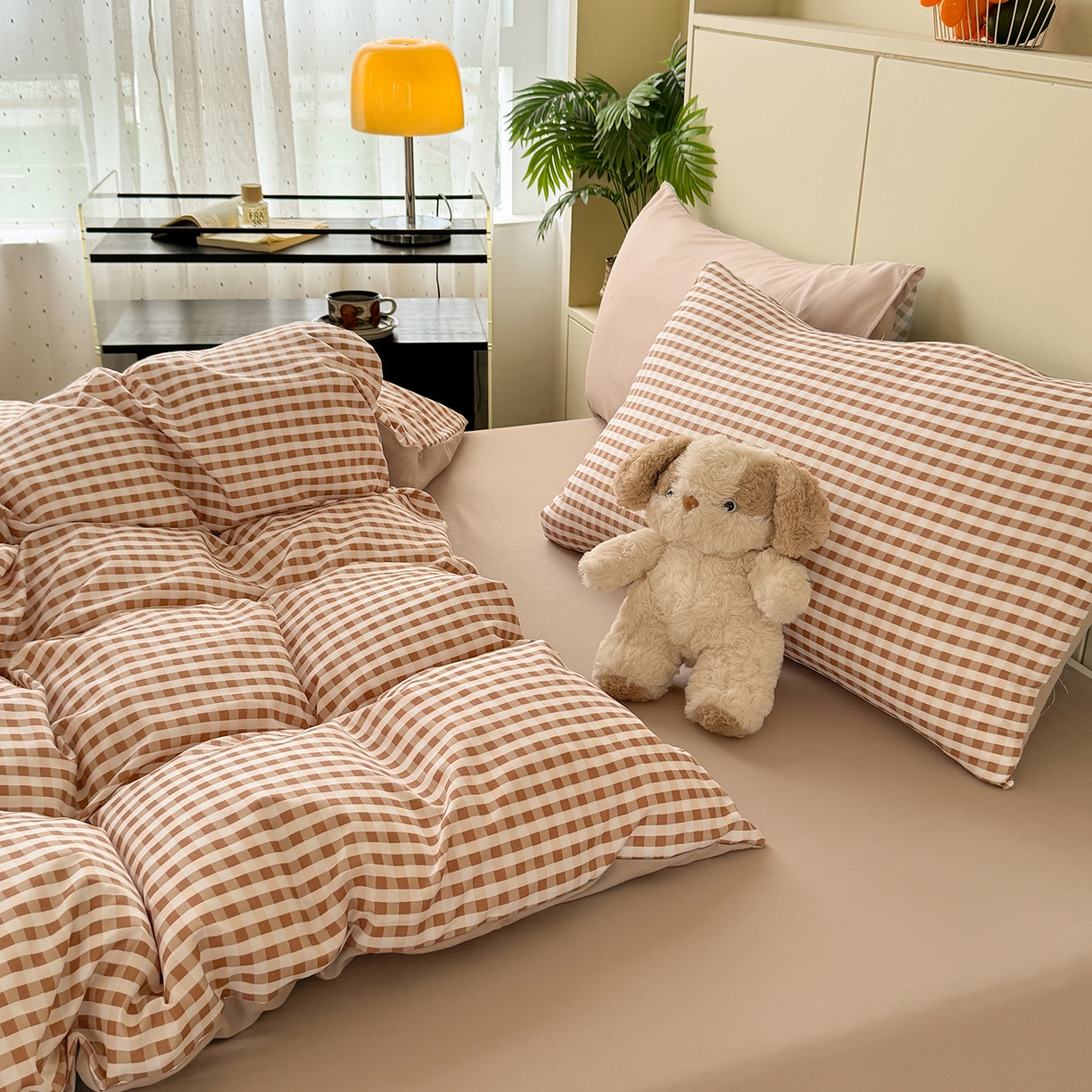 91家纺网 家纺一手货源 找家纺 十一家居 2025年秋冬新款A类亲肤云朵水洗棉无印风四件套-叙境系列 豆沙小格+粉玉