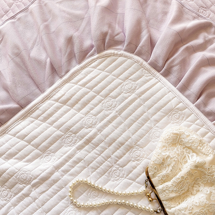 91家纺网 家纺一手货源 找家纺 宜凡家纺 2025新款兔绒提花牛奶绒夹棉床盖四件套 蝶舞 浅紫