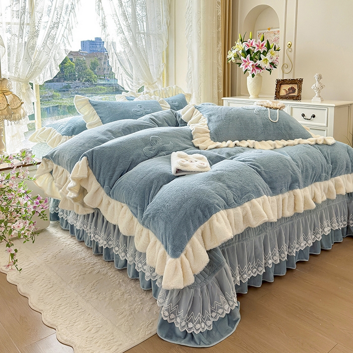 91家纺网 家纺一手货源 找家纺 宜凡家纺 2025新款兔绒提花牛奶绒夹棉床盖四件套 简爱 苍青