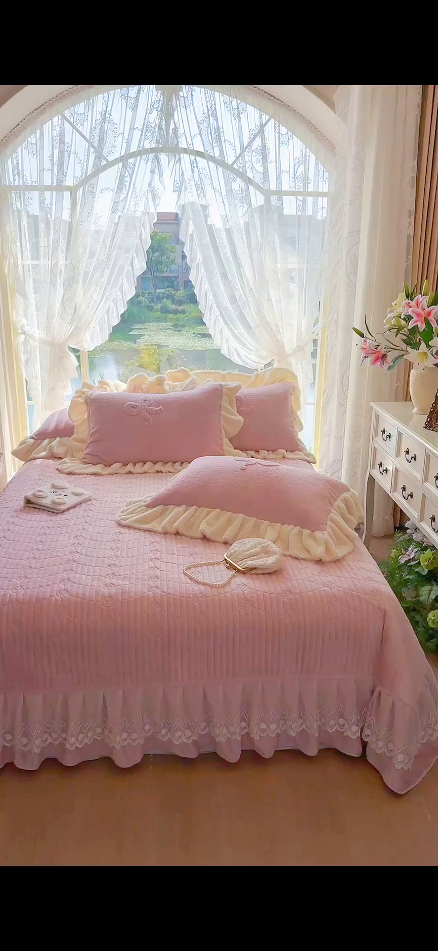 91家纺网 家纺一手货源 找家纺 宜凡家纺 2025新款兔绒提花牛奶绒夹棉床盖四件套 简爱 豆沙紫