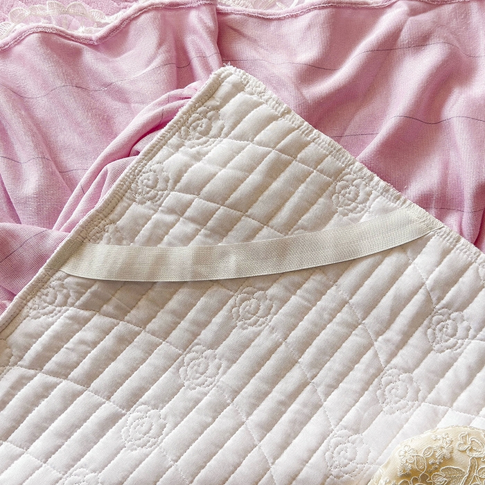 91家纺网 家纺一手货源 找家纺 宜凡家纺 2025新款兔绒提花牛奶绒夹棉床裙四件套 爱心 粉紫