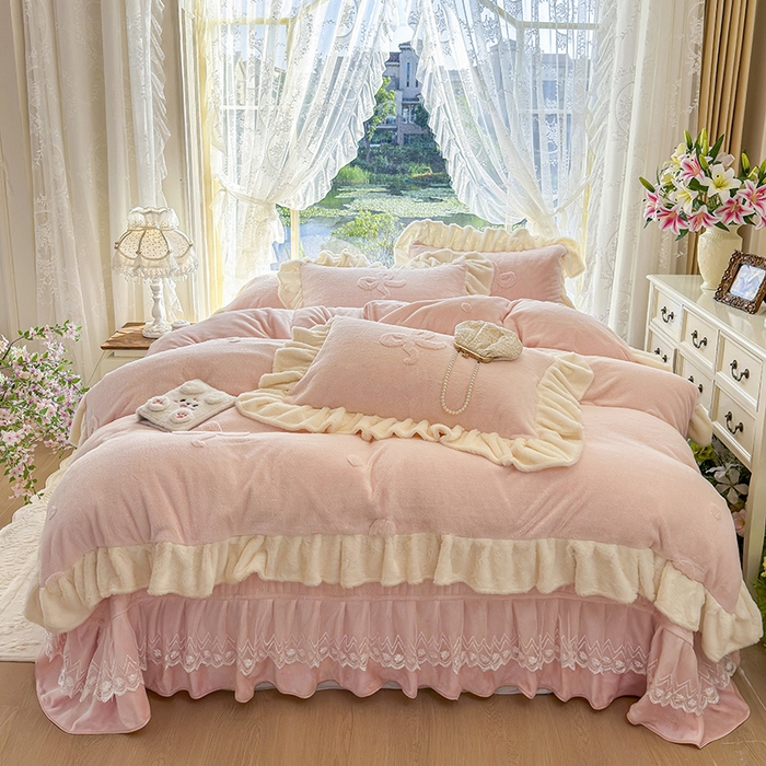 宜凡家纺 2025新款兔绒提花牛奶绒夹棉床盖四件套 简爱 玉色