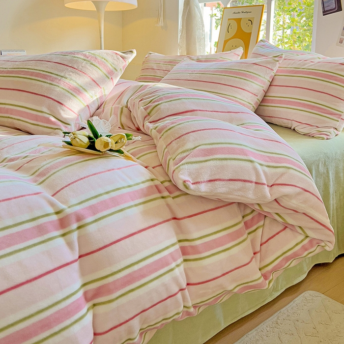 91家纺网 家纺一手货源 找家纺 （总）艾咪-Amy ntmy 新款条纹牛奶绒四件套