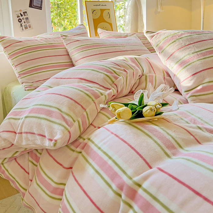 91家纺网 家纺一手货源 找家纺 （总）艾咪-Amy ntmy 新款条纹牛奶绒四件套