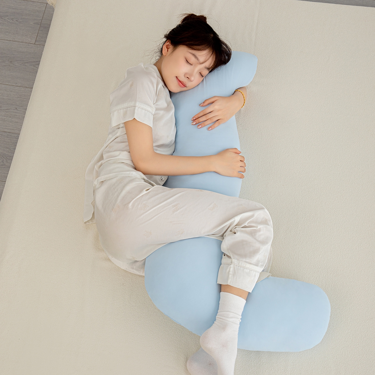 91家纺网 家纺一手货源 找家纺 沐沐家纺 2026新款海马抱抱枕 蓝色