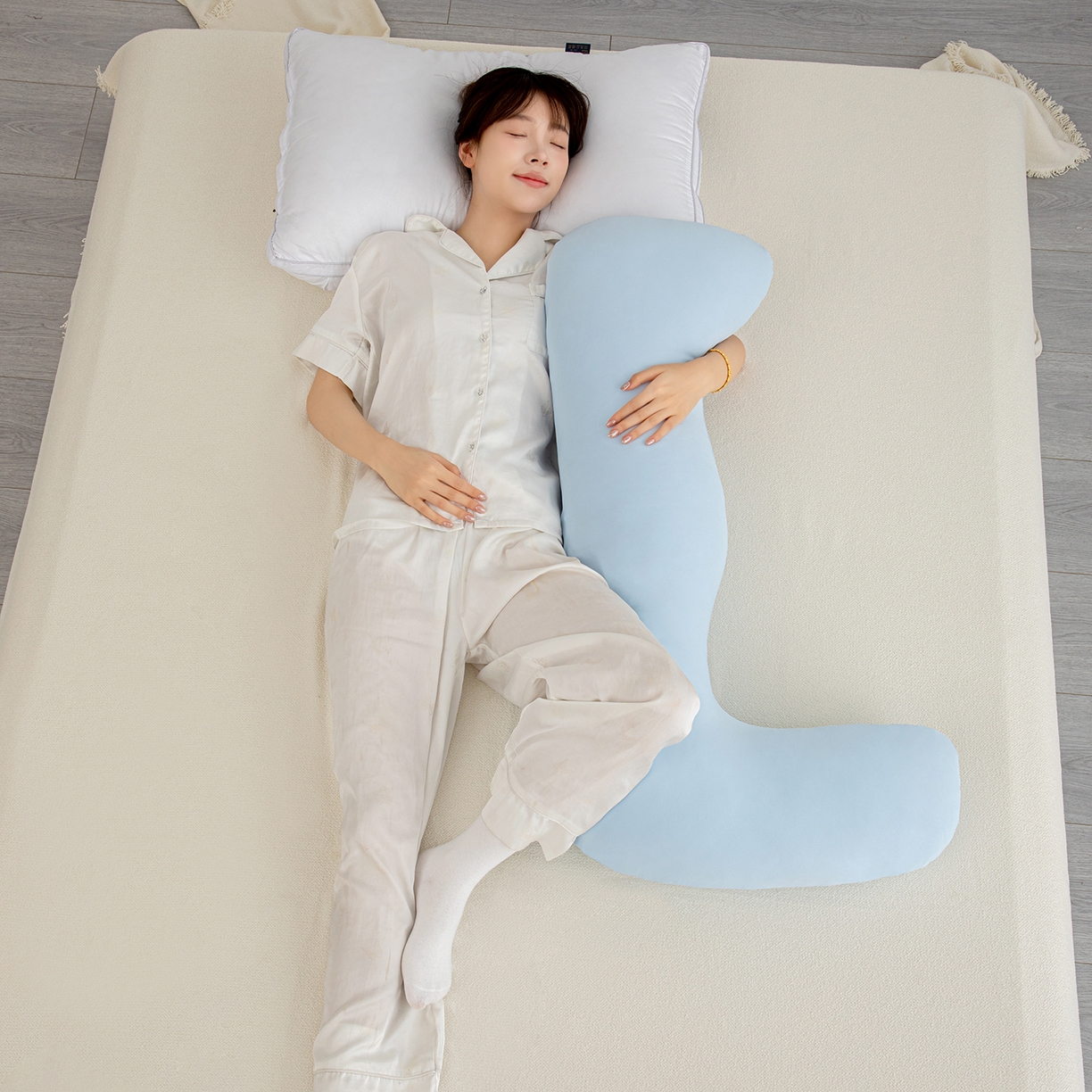 91家纺网 家纺一手货源 找家纺 沐沐家纺 2026新款海马抱抱枕 蓝色