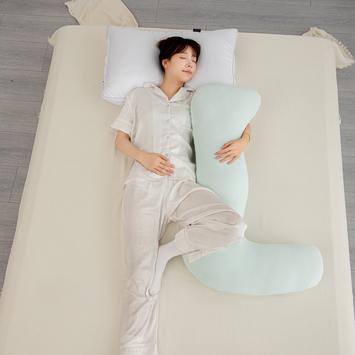 91家纺网 家纺一手货源 找家纺 沐沐家纺 2026新款海马抱抱枕 绿色