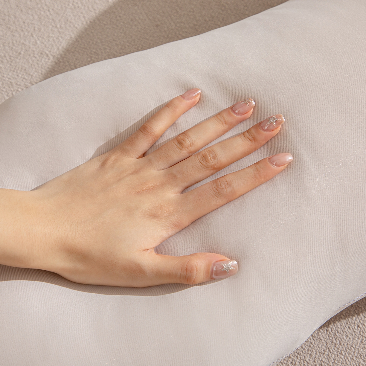 91家纺网 家纺一手货源 找家纺 沐沐家纺 2026新款海马抱抱枕 粉色