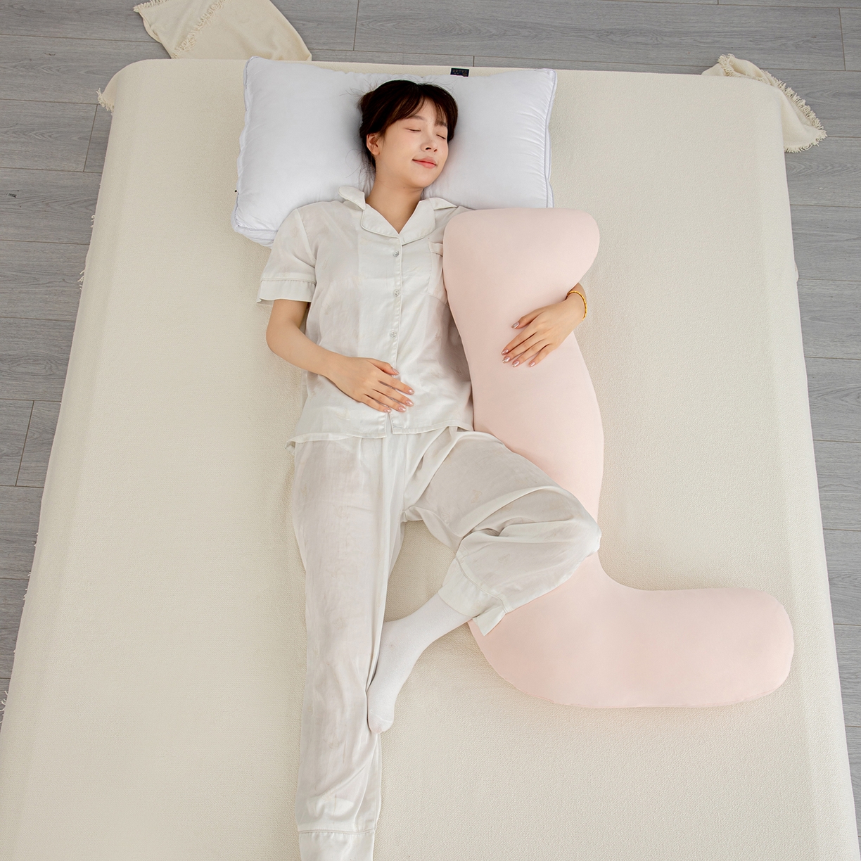 91家纺网 家纺一手货源 找家纺 沐沐家纺 2026新款海马抱抱枕 粉色