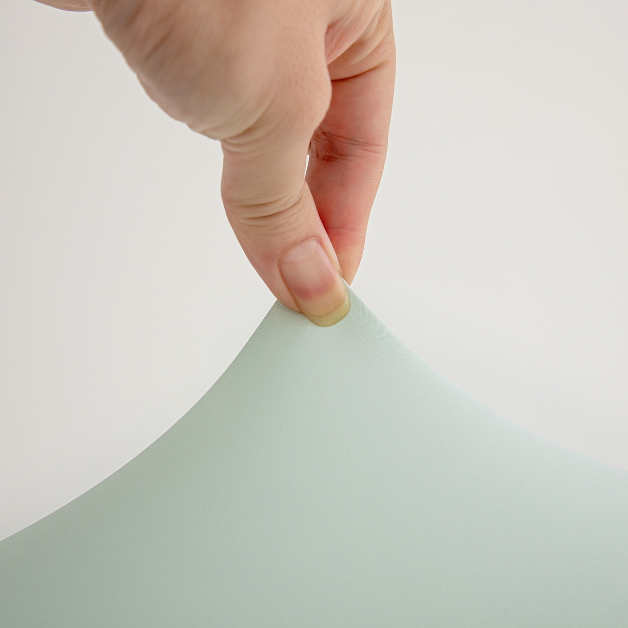 91家纺网 家纺一手货源 找家纺 沐沐家纺 2026新款四季纯色解压抱抱枕 绿色