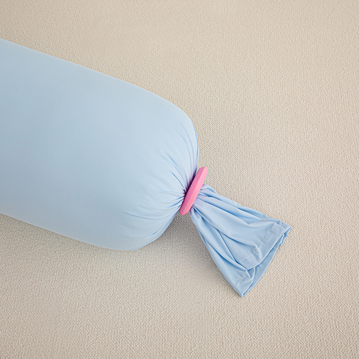 91家纺网 家纺一手货源 找家纺 （总）沐沐家纺 2026新款四季纯色解压抱抱枕