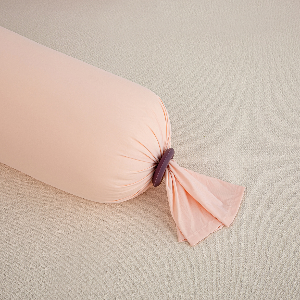 91家纺网 家纺一手货源 找家纺 （总）沐沐家纺 2026新款四季纯色解压抱抱枕