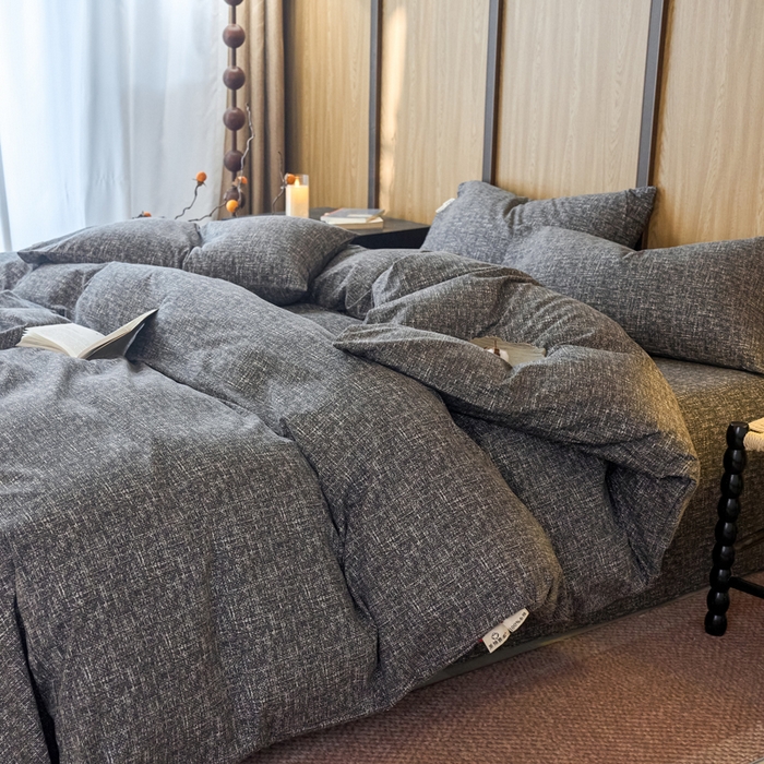 91家纺网 家纺一手货源 找家纺 春皖家纺 2025新款全棉原棉磨毛色织水洗四件套回暖系列-风格二 浅陌灰