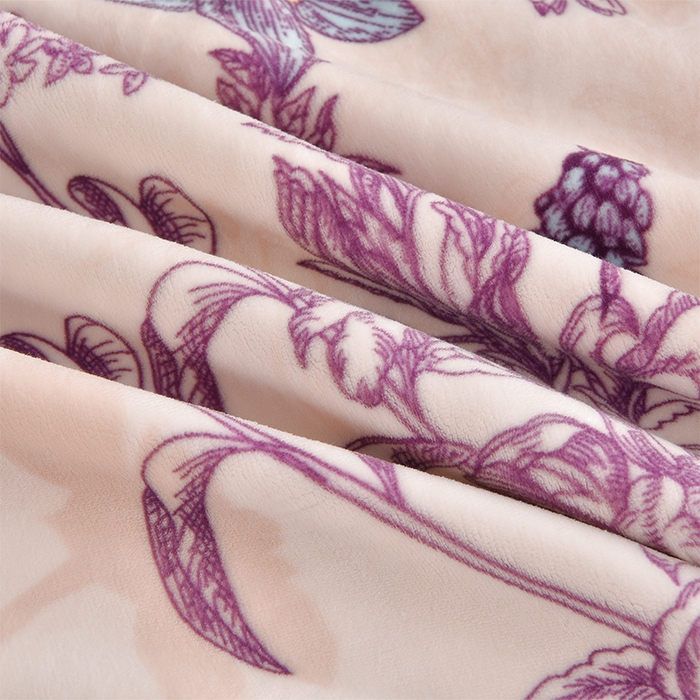 91家纺网 家纺一手货源 找家纺 董成龙家纺 2025新款高克重9-10斤加厚印花超柔牛奶绒爆款法莱绒金貂绒床裙四件套控价 蝶舞