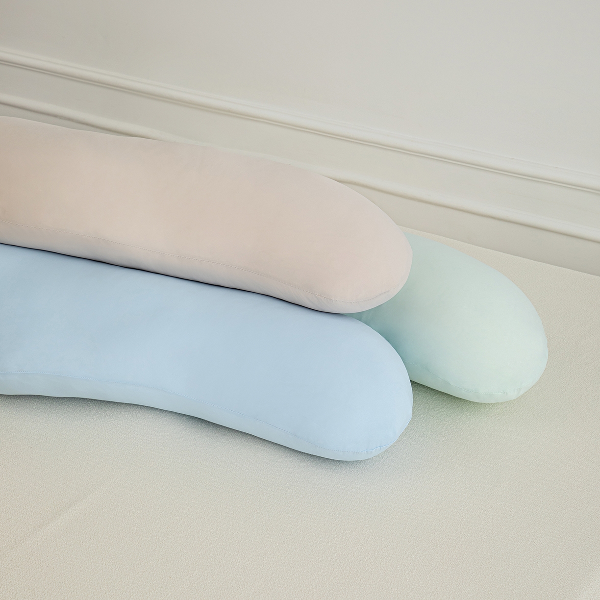 91家纺网 家纺一手货源 找家纺 （总）沐沐家纺 2026新款四季纯色深睡抱抱枕