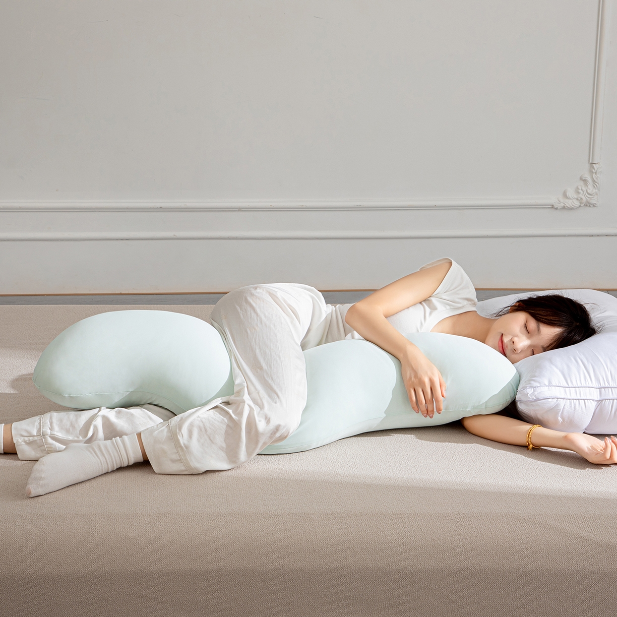 91家纺网 家纺一手货源 找家纺 沐沐家纺 2026新款四季纯色深睡抱抱枕 绿色