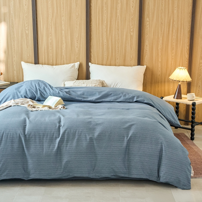 91家纺网 家纺一手货源 找家纺 春皖家纺 2025新款全棉原棉磨毛色织水洗单被套回暖系列-风格二 柏林蓝