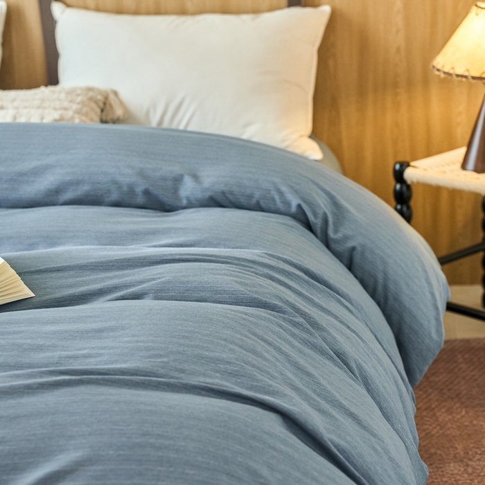 91家纺网 家纺一手货源 找家纺 春皖家纺 2025新款全棉原棉磨毛色织水洗单被套回暖系列-风格二 柏林蓝