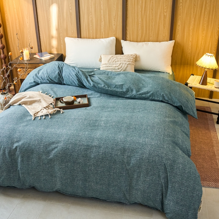 91家纺网 家纺一手货源 找家纺 春皖家纺 2025新款全棉原棉磨毛色织水洗单被套回暖系列-风格二 简森绿