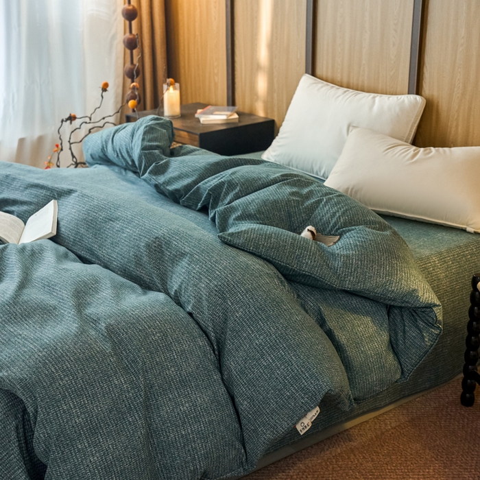 91家纺网 家纺一手货源 找家纺 春皖家纺 2025新款全棉原棉磨毛色织水洗单被套回暖系列-风格二 简森绿