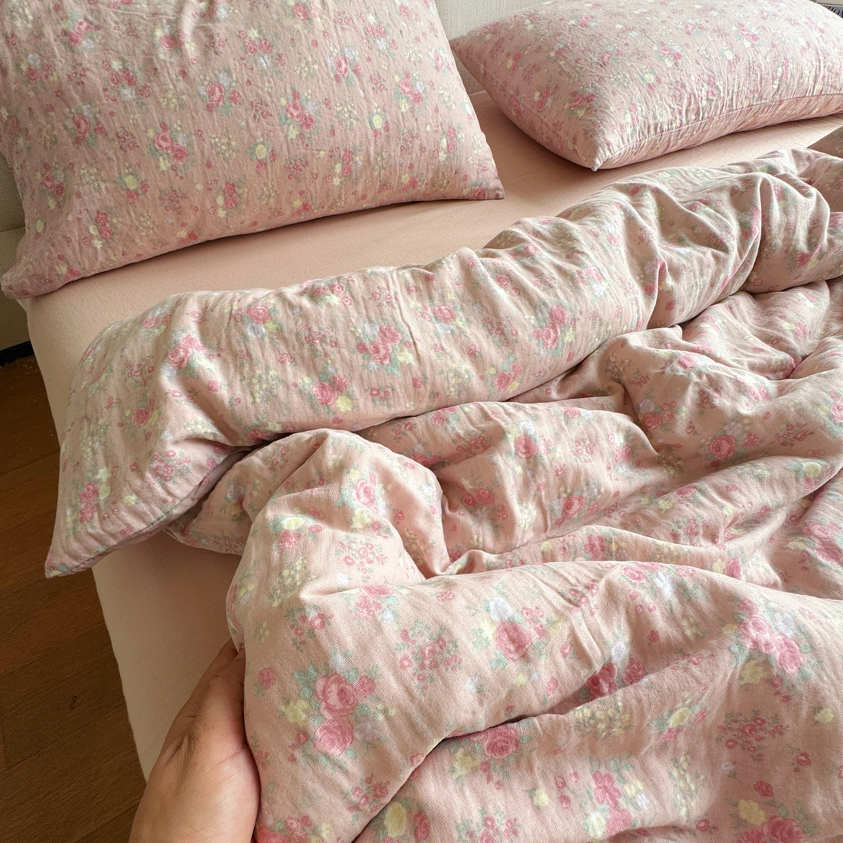 91家纺网 家纺一手货源 找家纺 8+8 2025新款全棉A类母婴级抗菌有氧全棉双层纱亲肤全棉小清新印花三件套四件套 简约款-蔷薇庄园