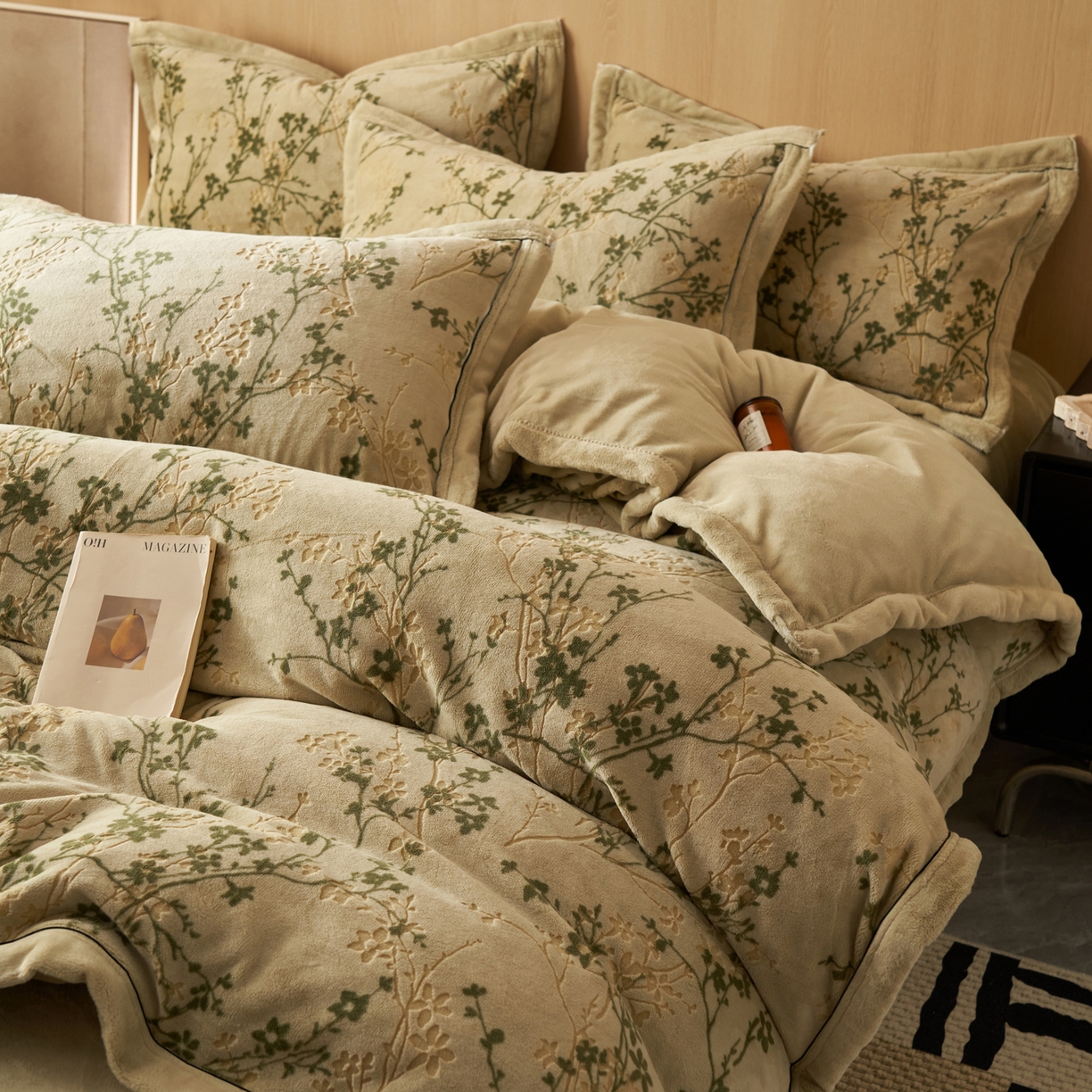 91家纺网 家纺一手货源 找家纺 晨曦家纺 2025新款牛奶绒浪花雕花绒单被套 枝影