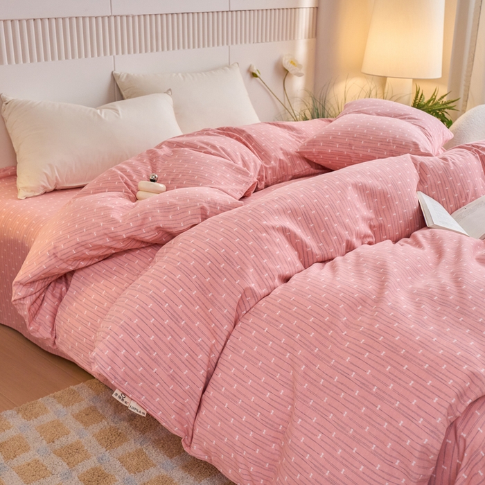 91家纺网 家纺一手货源 找家纺 春皖家纺 2025新款全棉原棉磨毛色织水洗单被套回暖系列-风格二 梦妮粉