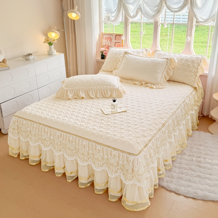 91家纺网 家纺一手货源 找家纺 罗艺轩 2025新款简约雕花牛奶绒可拆卸单床裙床裙单件单品床裙蝶恋（已申专版，严格控价） 蝶恋-米黄