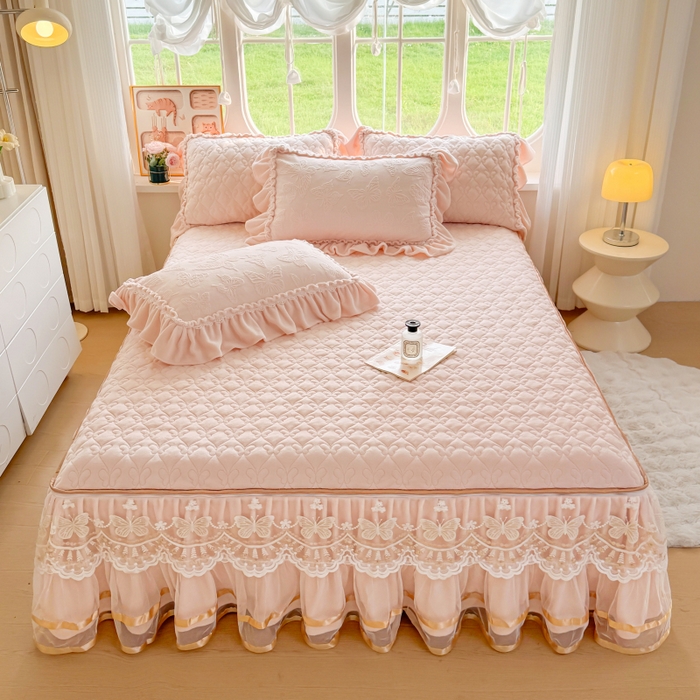 91家纺网 家纺一手货源 找家纺 罗艺轩 2025新款简约雕花牛奶绒可拆卸单床裙床裙单件单品床裙蝶恋（已申专版，严格控价） 蝶恋-玉