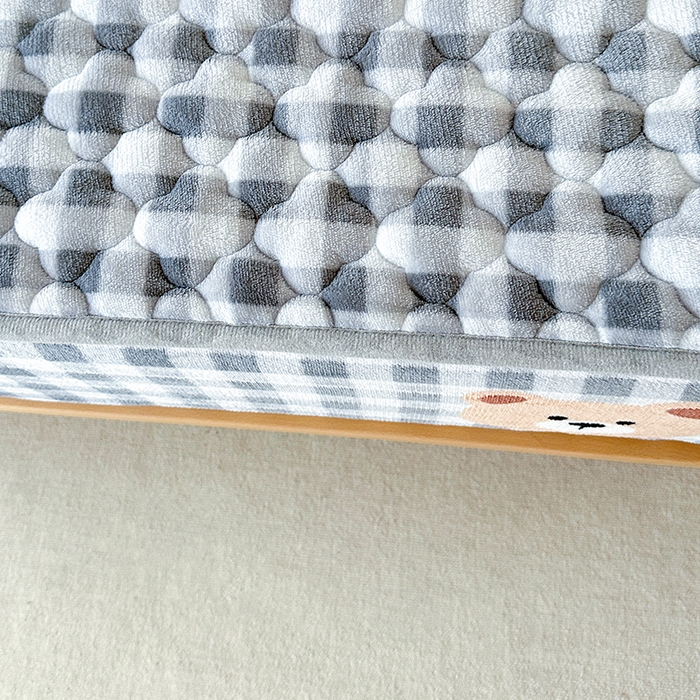 91家纺网 家纺一手货源 找家纺 铭成家纺 2025新款牛奶绒夹棉保暖床笠 布丁熊