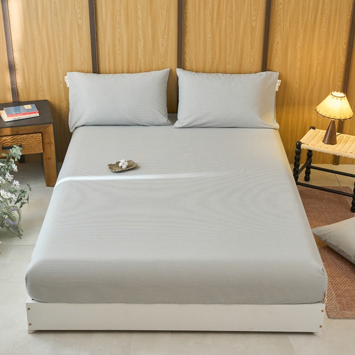 91家纺网 家纺一手货源 找家纺 春皖家纺 2025新款全棉原棉磨毛色织水洗单床笠回暖系列-风格二 雾灰细语