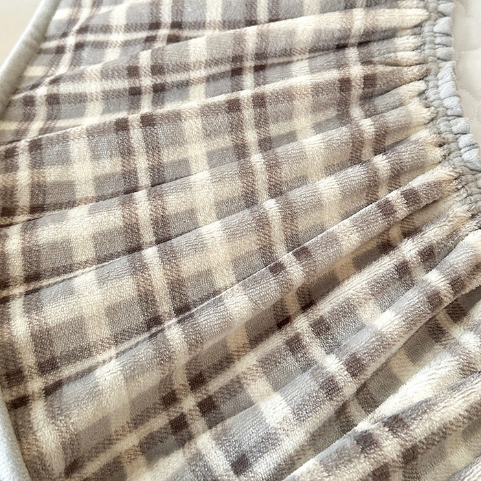 91家纺网 家纺一手货源 找家纺 铭成家纺 2025新款牛奶绒夹棉保暖床笠 贵宾格-灰