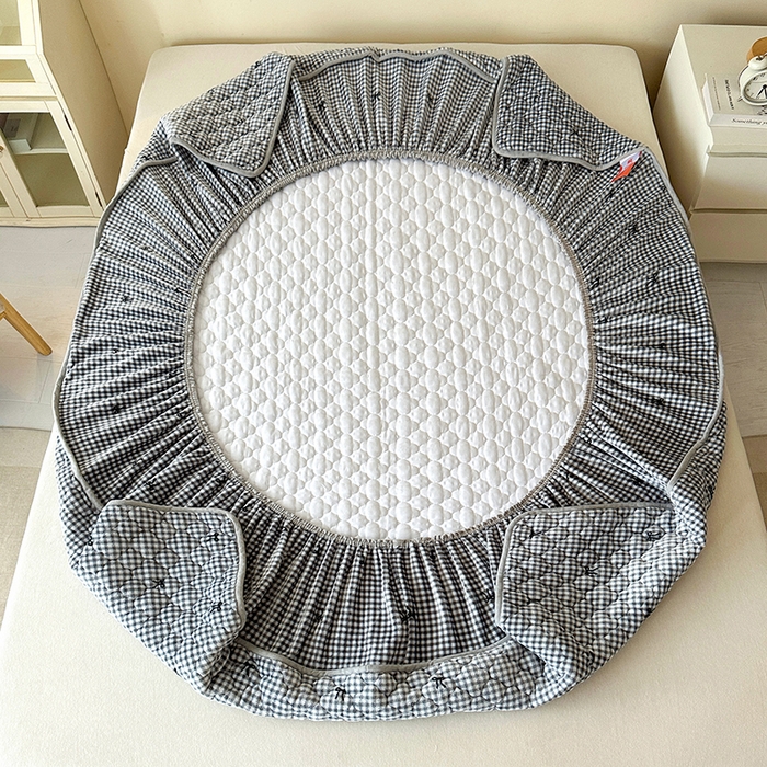 91家纺网 家纺一手货源 找家纺 铭成家纺 2025新款牛奶绒夹棉保暖床笠 蝴蝶结-灰