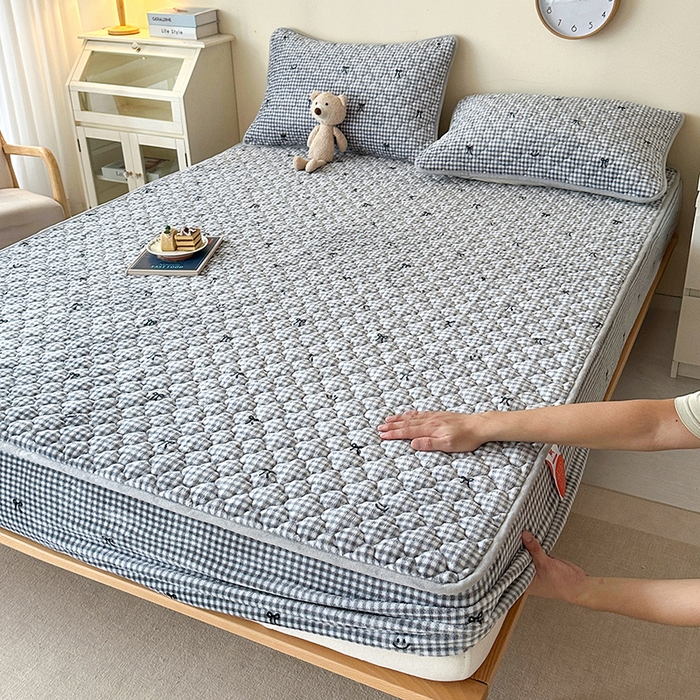 91家纺网 家纺一手货源 找家纺 铭成家纺 2025新款牛奶绒夹棉保暖床笠 蝴蝶结-灰