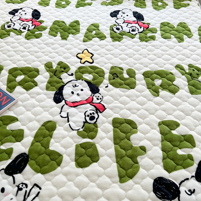 91家纺网 家纺一手货源 找家纺 铭成家纺 2025新款牛奶绒夹棉保暖床笠 乐乐狗