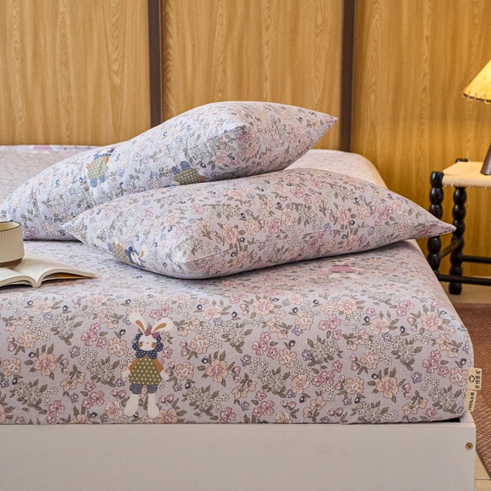 91家纺网 家纺一手货源 找家纺 春皖家纺 2025新款全棉原棉磨毛色织水洗单床笠回暖系列-风格二 梦妮粉