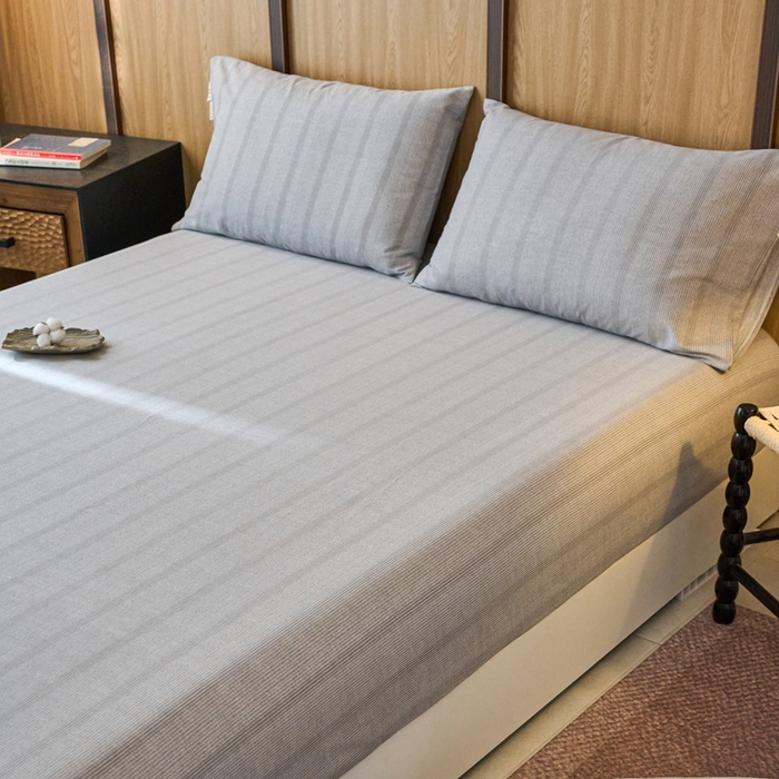 91家纺网 家纺一手货源 找家纺 春皖家纺 2025新款全棉原棉磨毛色织水洗单床笠回暖系列-风格二 暮山灰