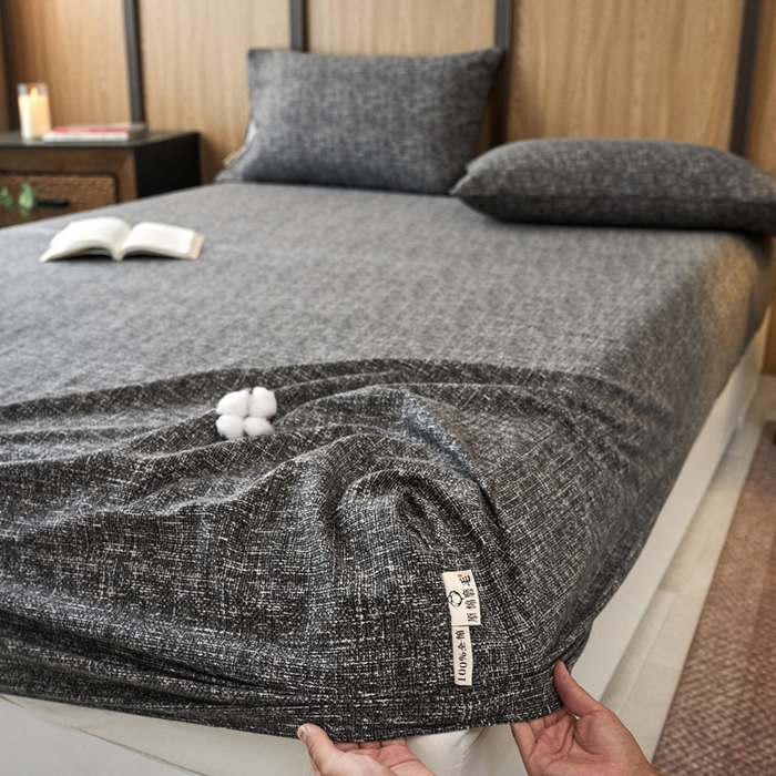 91家纺网 家纺一手货源 找家纺 春皖家纺 2025新款全棉原棉磨毛色织水洗单床笠回暖系列-风格二 浅陌灰