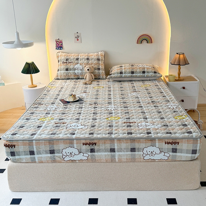 91家纺网 家纺一手货源 找家纺 铭成家纺 2025新款牛奶绒夹棉保暖床笠 顽皮狗