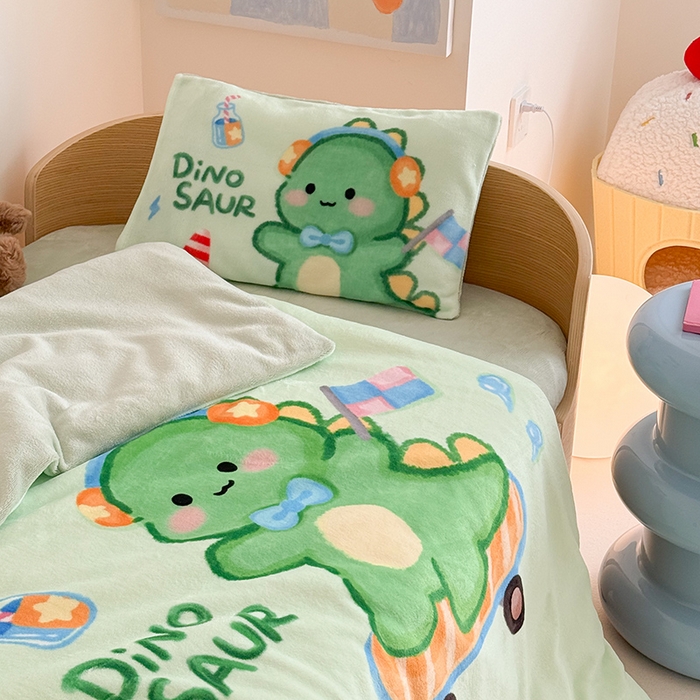 91家纺网 家纺一手货源 找家纺 （总）嗨生活 2025水彩系列新款大版牛奶绒三件套 幼儿园三件套 儿童三件套