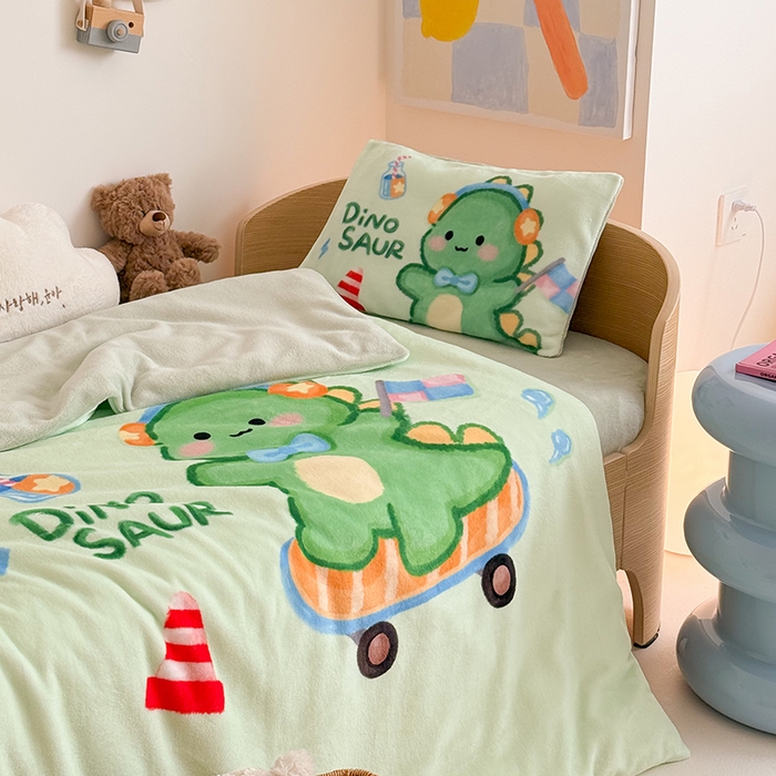 91家纺网 家纺一手货源 找家纺 （总）嗨生活 2025水彩系列新款大版牛奶绒三件套 幼儿园三件套 儿童三件套