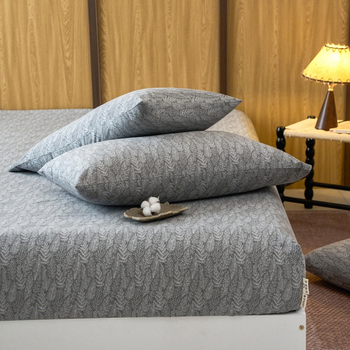 91家纺网 家纺一手货源 找家纺 春皖家纺 2025新款全棉原棉磨毛色织水洗单床笠回暖系列-风格二 叶相思