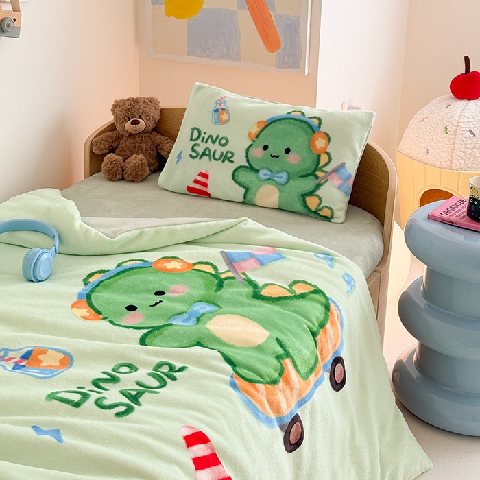 91家纺网 家纺一手货源 找家纺 （总）嗨生活 2025水彩系列新款大版牛奶绒三件套 幼儿园三件套 儿童三件套