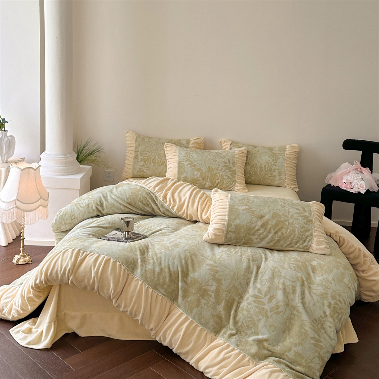 91家纺网 家纺一手货源 找家纺 一左一右 2025秋冬新款法式少女风数码印花褶皱花边高克重牛奶绒四件套-浪漫少女（提供买家秀） 浪漫少女-绿