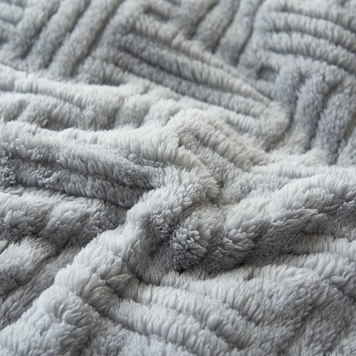 91家纺网 家纺一手货源 找家纺 晨曦家纺 2025新款230克加厚保暖塔芙绒牛奶绒提花单被套-简爱 简爱-典雅灰